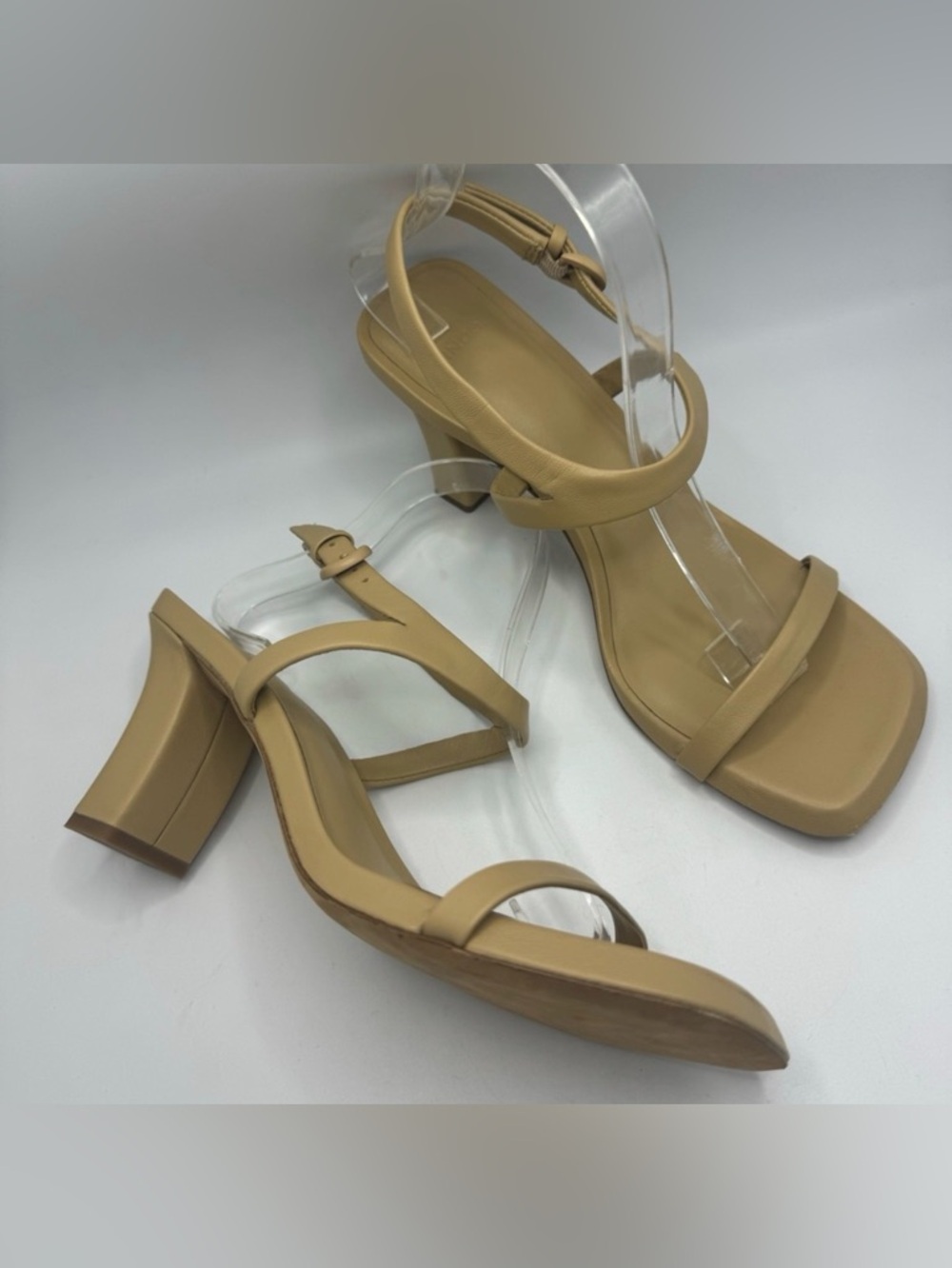 VINCE Luella Ankle Strap Sandals Size 9.5 / EU 40.5 Marble Neutral Cream